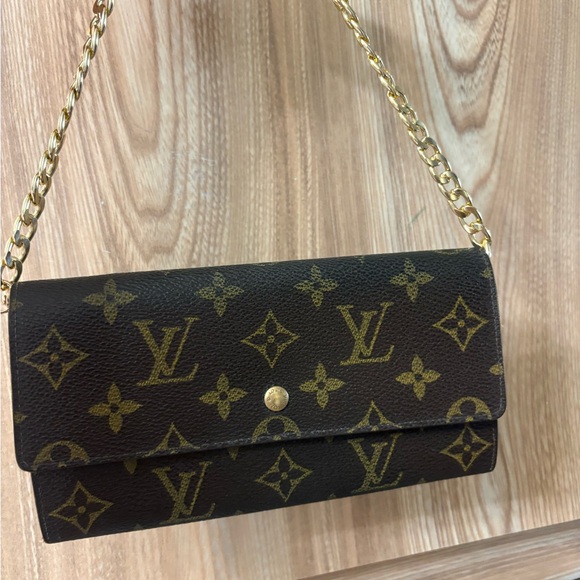 SOLD - Picture 2 of 15